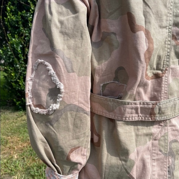 NWT Anthro Distressed Camouflage Boho Utility Military Denim Jacket - Picture 13 of 15